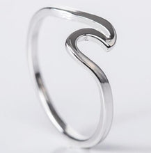 Load image into Gallery viewer, Manufacturer wholesale six claw silver gold ring Austria crystal zircon ring Christmas gift for women wedding jewelry rings