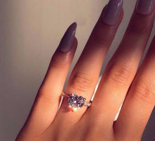 Load image into Gallery viewer, Manufacturer wholesale six claw silver gold ring Austria crystal zircon ring Christmas gift for women wedding jewelry rings