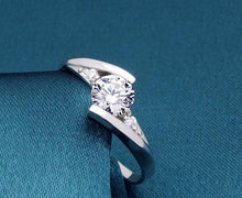 Load image into Gallery viewer, Manufacturer wholesale six claw silver gold ring Austria crystal zircon ring Christmas gift for women wedding jewelry rings