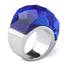 Load image into Gallery viewer, Fashion Women Luxury Brand Crystal Jewelry Ring 316L Stainless Steel White and Black Transparent Cut Crystal Ring