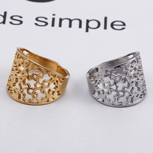 Load image into Gallery viewer, Titanium steel bear hollowed ring stainless steel bear ring new product first cub jewelry